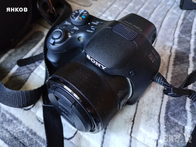 Продава се фотокамера Soni HX300
