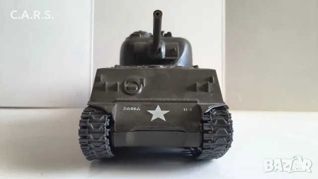 M4 Sherman „Hurricane“ WWII - NEW RAY 1:32, снимка 8 - Колекции - 56348371