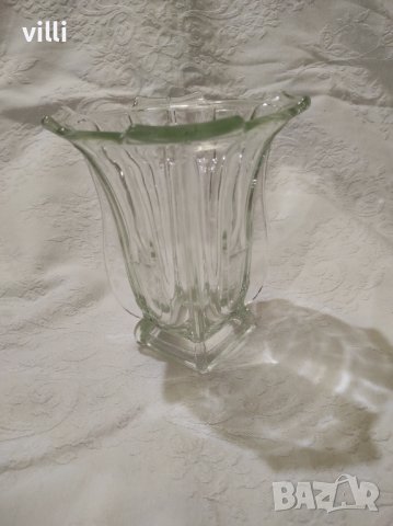 Стъклена ваза, снимка 1 - Вази - 39481209