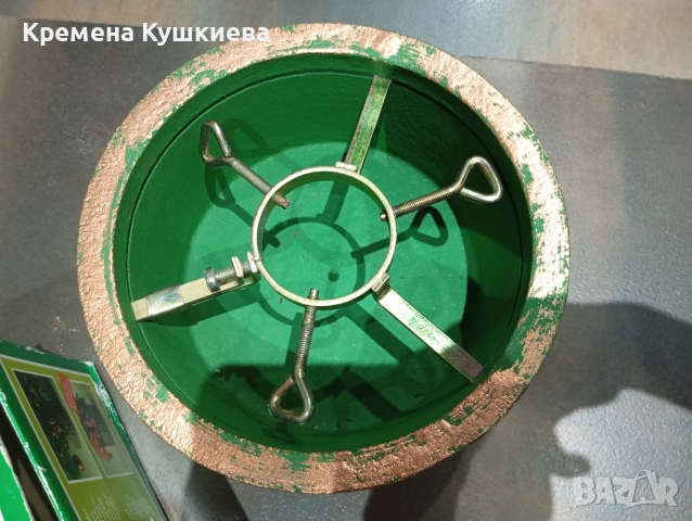 Стойка за елха стара винтидж , снимка 2 - Декорация за дома - 52442336