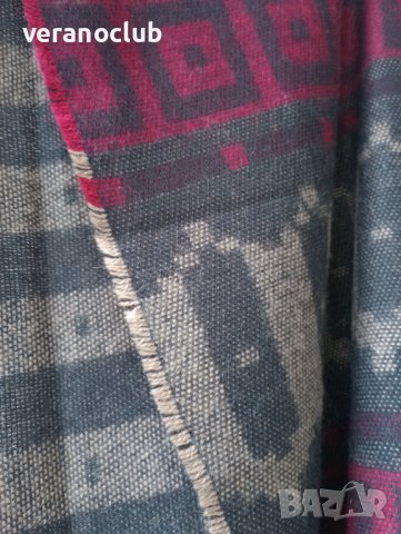 Зимен топъл шал Мотив, снимка 4 - Шалове - 42855632