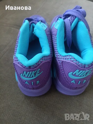 Нови маратонки Nike Air, снимка 3 - Маратонки - 55776540