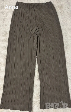 🔥🔥🔥🔥 костюм. Вискозна материя, немачкаща се. Пролетно-летен. Отговаря на размери S и M., снимка 2 - Костюми - 53900889