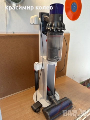 акумулаторна прахосмукачка "DYSON V10", снимка 5 - Прахосмукачки - 52915367