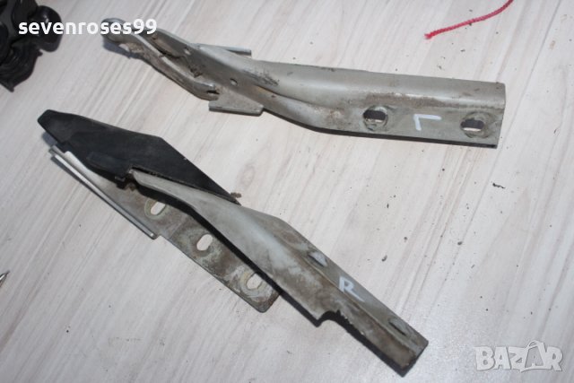 Панта преден капак лява дясна Опел Вектра А Opel Vectra A комплект 