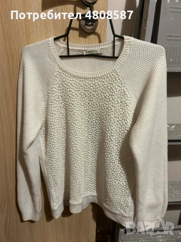 Бяла дамска блуза LC Waikiki, снимка 3 - Блузи с дълъг ръкав и пуловери - 54358989