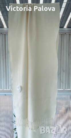 Красив вълнен шал ALEXI ANDRIOTTI,цвят екрю(ванилия), снимка 5 - Шалове - 38838667