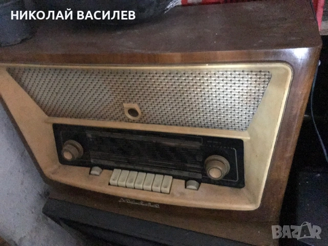 Радио  от  стария  модел. , снимка 2 - Радиокасетофони, транзистори - 54342867