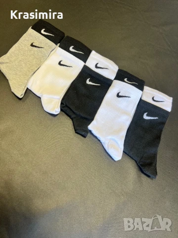 Nike чорапи – 5 чифта, нови, в кутия Оригинален комплект Nike Crew, различни цветове. Чисто нови, в 