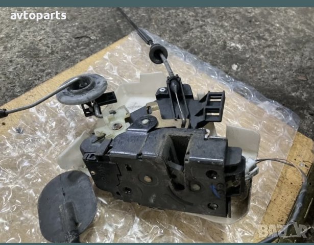 Vw Transporter T5  брава предна лява врата, снимка 4 - Части - 40756484