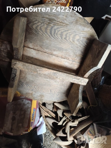 Стара дървена масичка " синия", снимка 2 - Антикварни и старинни предмети - 53947297