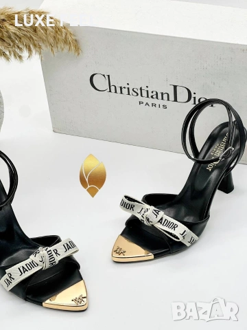 Valentino 🔹 Fendi🔹 Guess 🔹 Versace 🔹Чанти , снимка 12 - Чанти - 53903977