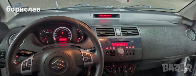 Suzuki swift 1.3 ddis, снимка 5 - Автомобили и джипове - 52268198