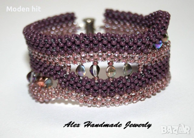 Ръчна изработка. Гривна от мъниста с две лица в лилаво., снимка 2 - Гривни - 50871612