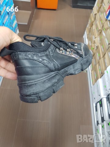 Обувки, снимка 4 - Дамски ежедневни обувки - 42393949