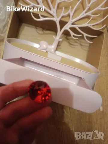 MORE LESS стойка с чекмедже за бижута НОВО, снимка 3 - Други - 48339744