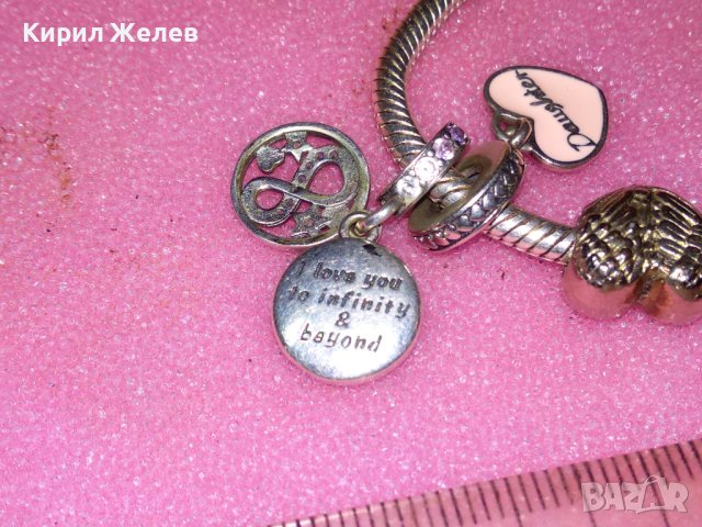 PANDORA ПРЕКРАСНА ГРИВНА с ИСКРЯЩИ КРИСТАЛИ и ЕМАЙЛ МНОГО ЕФЕКТНА КРАСИВА 31185, снимка 9 - Гривни - 44406326