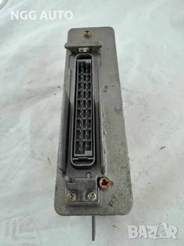 ABS модул / компютър Audi 80 (1991-1994) – BOSCH 0 265 100 056 / 4A0907379A, снимка 3 - Части - 51405643