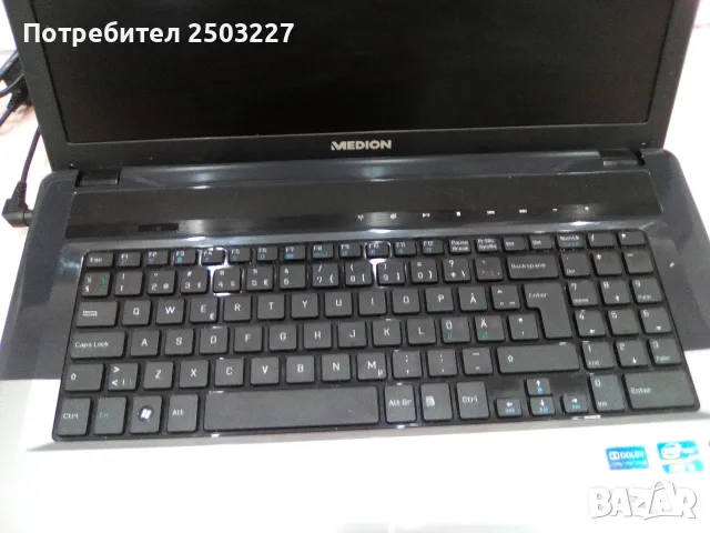 Лаптоп MEDION AKOYA NOTEBOOK E 7220 - четири процесора, снимка 3 - Лаптопи за дома - 55876246