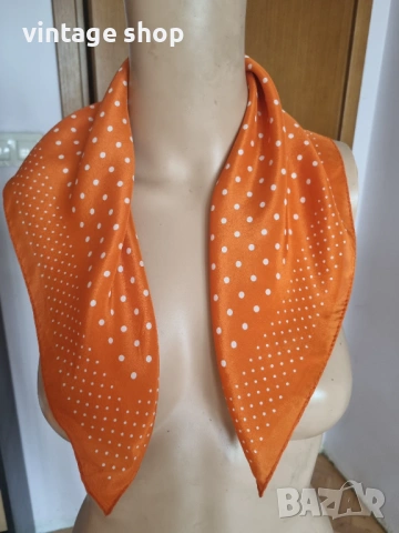 Копринени шалове с точки (различни размери), снимка 3 - Шалове - 54144361