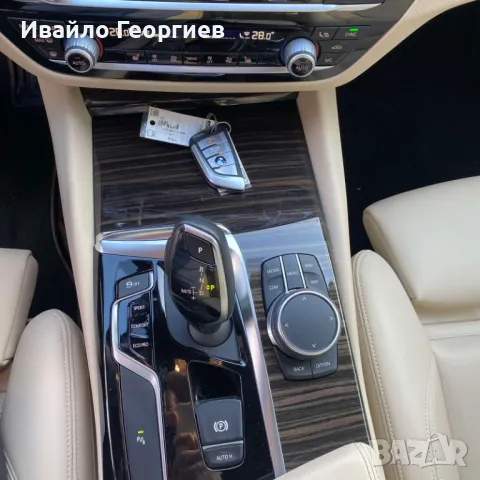 BMW 530i G30 SportLine, снимка 10 - Автомобили и джипове - 43462984