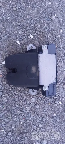 Брава заден капак Ford Focus C-Max, снимка 2 - Части - 47681289