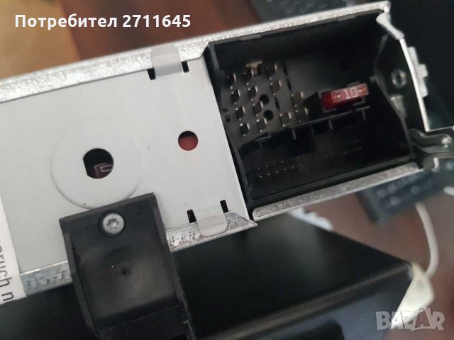 Авто радио CD VW, снимка 2 - Аудиосистеми - 29314619