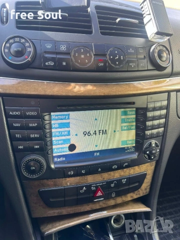 Mercedes Benz E280, снимка 10 - Автомобили и джипове - 53899929