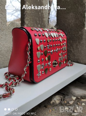 Малка червена дамска чанта, за носене през рамо. 17лв, снимка 3 - Чанти - 32193379