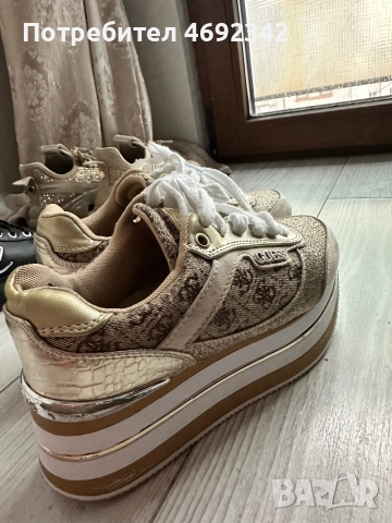 Обувки guess, снимка 3 - Дамски ежедневни обувки - 52898731
