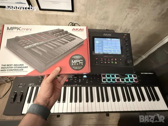 Akai Professional MPK Mini MKIII – 25-клавишен USB MIDI контролер, миди клавиатура
