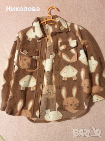 Продавам меко якенце на лисички, размер 134 см