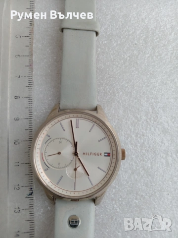 дамски часовник Tommy Hilfiger Brooks, снимка 2 - Дамски - 53929625