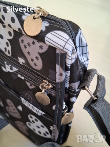 Детска чантичка, чисто нова, снимка 5 - Чанти - 52425604