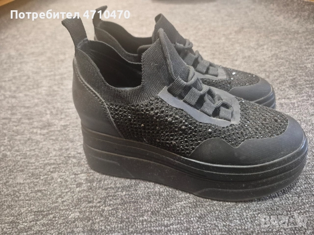 Дамсди маратонки, снимка 2 - Маратонки - 53149637