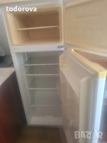 хладилник с фризер канди, снимка 5 - Хладилници - 53881723