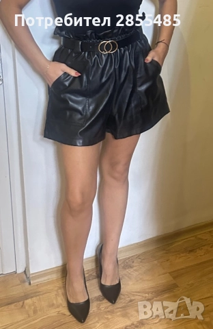 Къси кожени панталонки