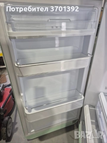 Хладилник Smeg, снимка 10 - Хладилници - 52327414