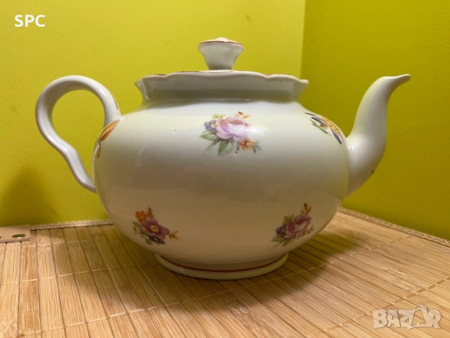 Порцеланови вази ,чайници и др., снимка 9 - Прибори за хранене, готвене и сервиране - 54331244