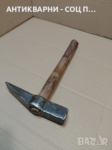 Соц Стар Каменоделски Чук С Дръжка От Дрян 0.950кг. НОМЕР 1650., снимка 2 - Антикварни и старинни предмети - 54237947