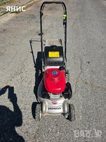 МОТОРНА КОСАЧКА HONDA, КАТО НОВА. , снимка 2 - Градинска техника - 51510377