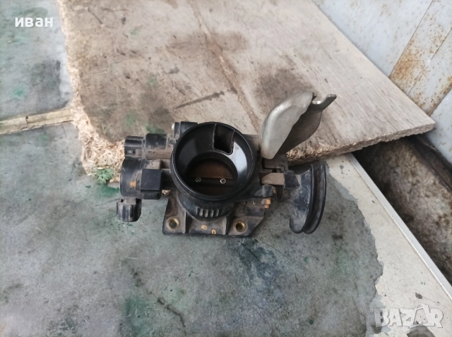 Дроселова клапа за Тойота Айго 1.0 бензин. 68 кс. 2009 год. 1KR. , снимка 8 - Части - 51675677