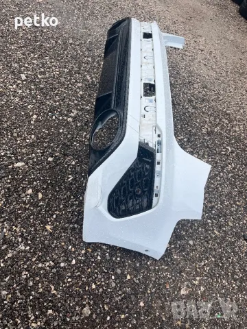 Продавам задна броня за Rs3- sline, снимка 3 - Части - 49580336