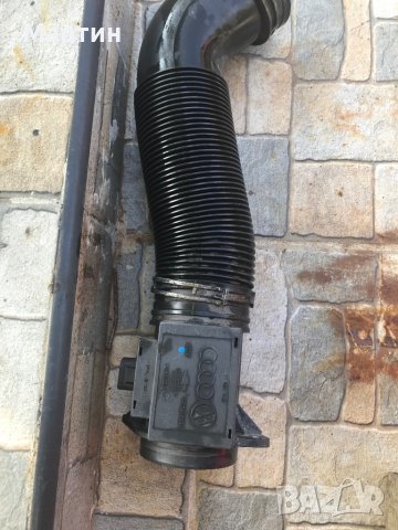 Дебитомер за/ Audi A3 VW Vento (09.1996 - 05.2003) 1.9 TDI, 90 к.с., № PIERBURG 7.18221.01