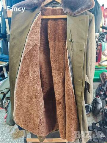 Военна офицерска шуба, снимка 13 - Антикварни и старинни предмети - 48118221