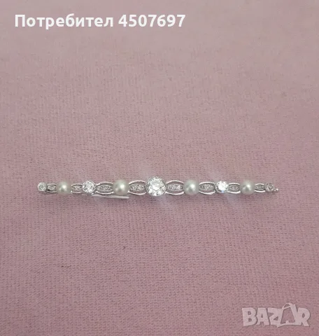 Изящна антикварна брошка от епохата Арт Деко - Бяло злато, перли и старинни диаманти., снимка 2 - Колиета, медальони, синджири - 56155343