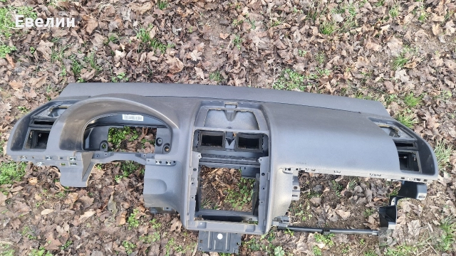 арматурно табло VW Touran 2006г., снимка 2 - Части - 52956318