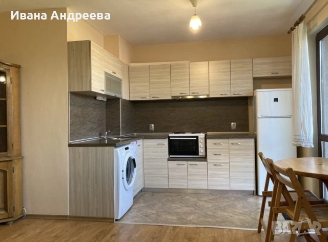 Тристаен апартамент под наем в Центъра