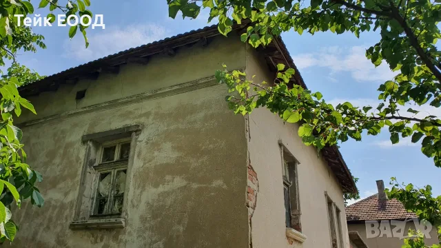 Къща с двор и двуетажна постройка в с. Ивановци, Видин, снимка 3 - Къщи - 56327612