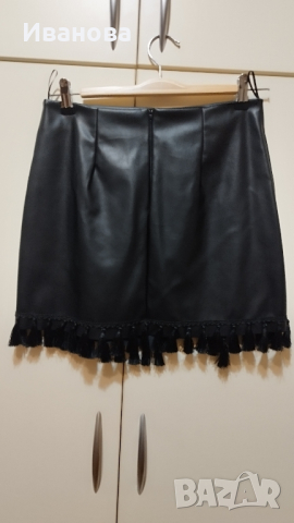 Къса пола от еко кожа , снимка 3 - Поли - 44624098